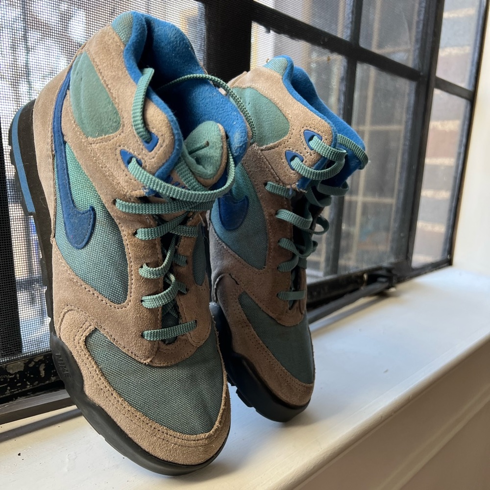 Vintage NIKE Hiking Boots 90’s